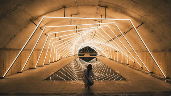 Flexibles 3D-Biegen von LED-Neon: Ultimativer Leitfaden für gebogene Architektur