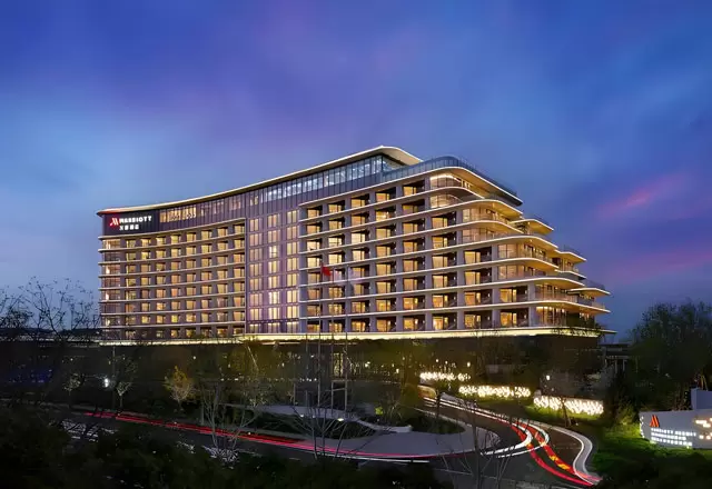 Fassadenbeleuchtung f&uuml;r ein erstklassiges Hotel