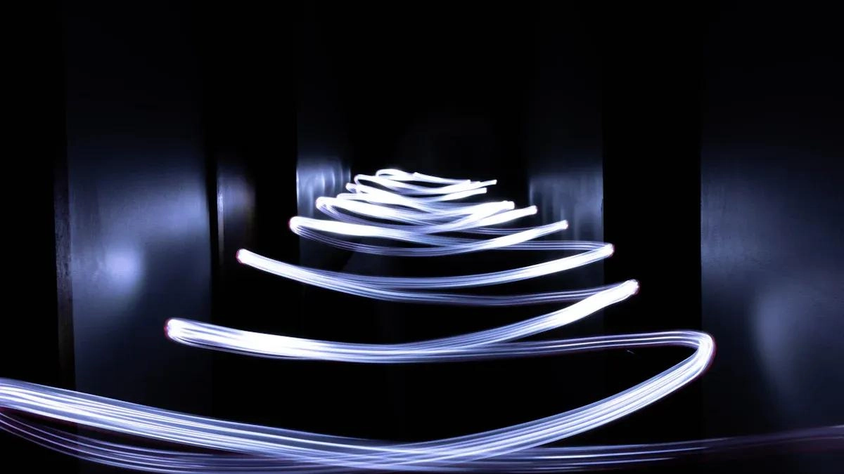 So spezifizieren Sie architektonisches LED-Flex f&uuml;r spiralf&ouml;rmige S&auml;ulen, B&ouml;gen und unregelm&auml;&szlig;ige Strukturen